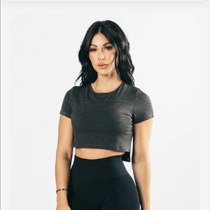 Alphalete Premium Short Sleeve Crop Top-Medium